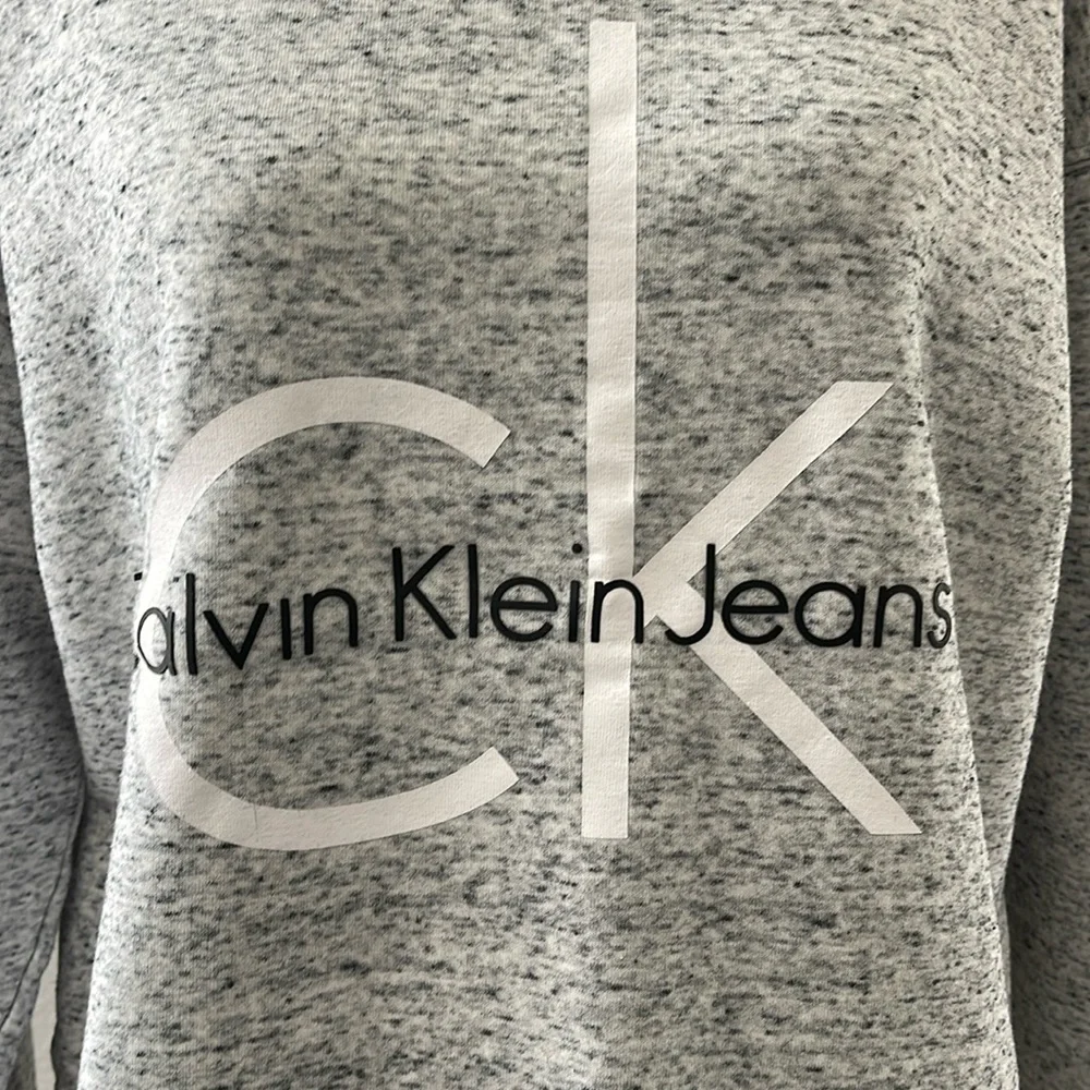 Calvin Klein Jeans Gray Logo Crew Neck Sweater - Picture 4 of 7